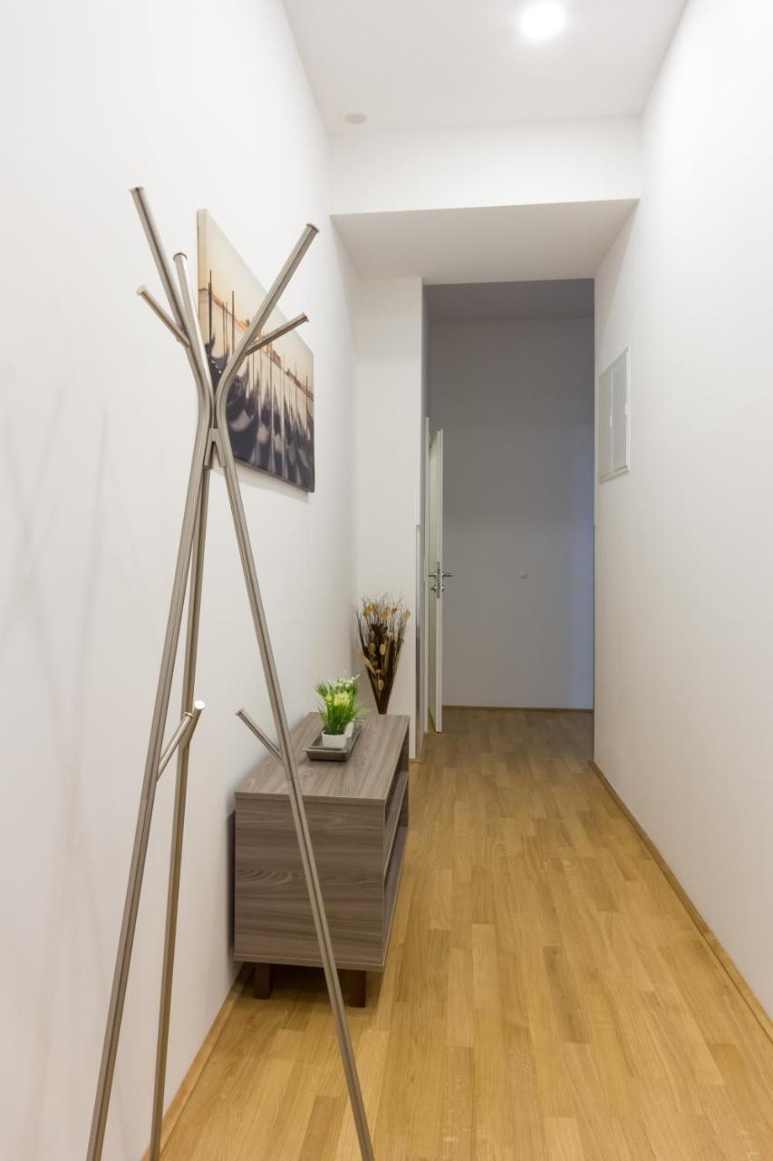 Debo Apartments Naehe Westbahnhof - Contactless Check In Вена Экстерьер фото